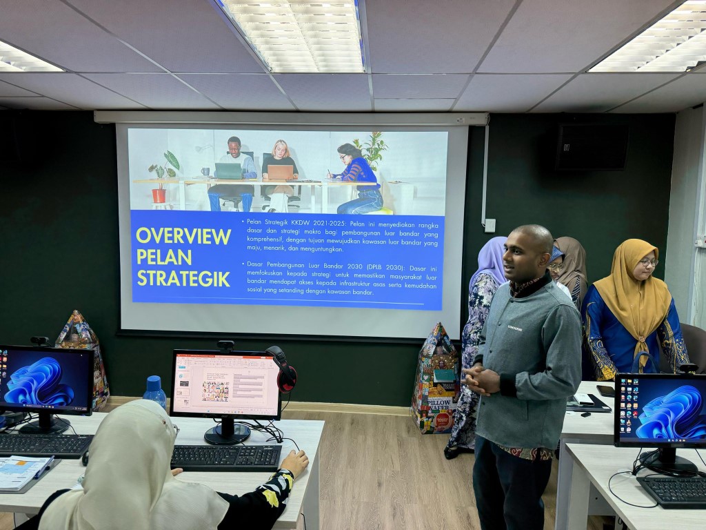 Kursus Pemantapan Transformasi Penulisan Laporan Tahunan Dan Pemantauan ...