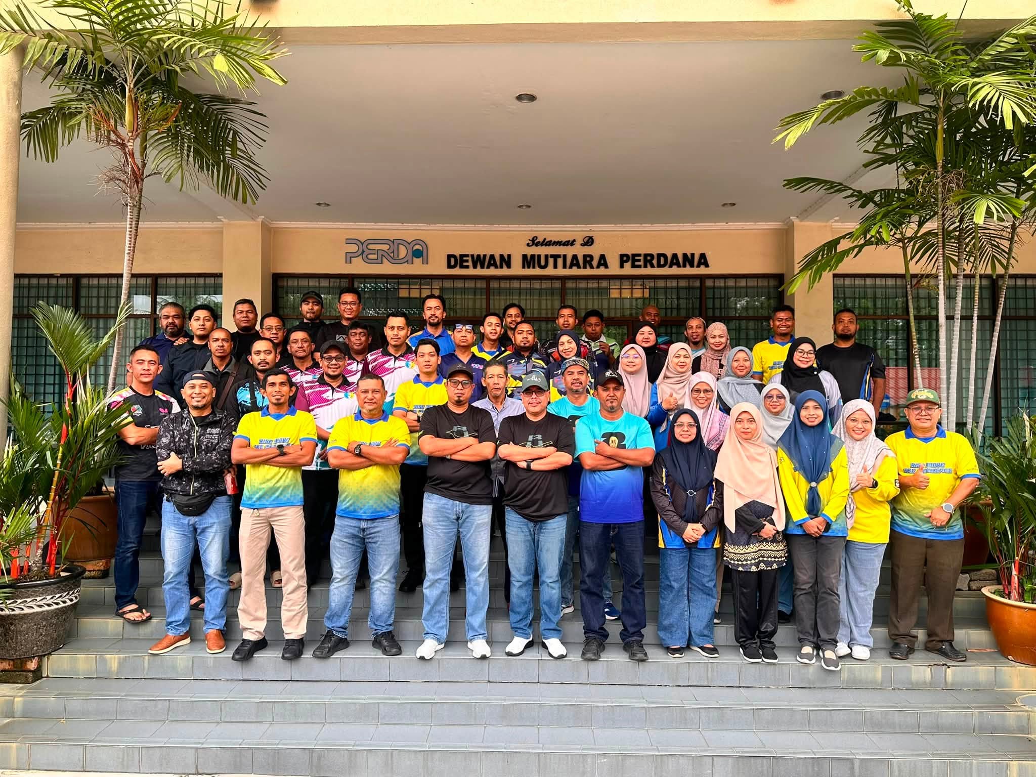 Kejohanan Karom Tertutup PERDA