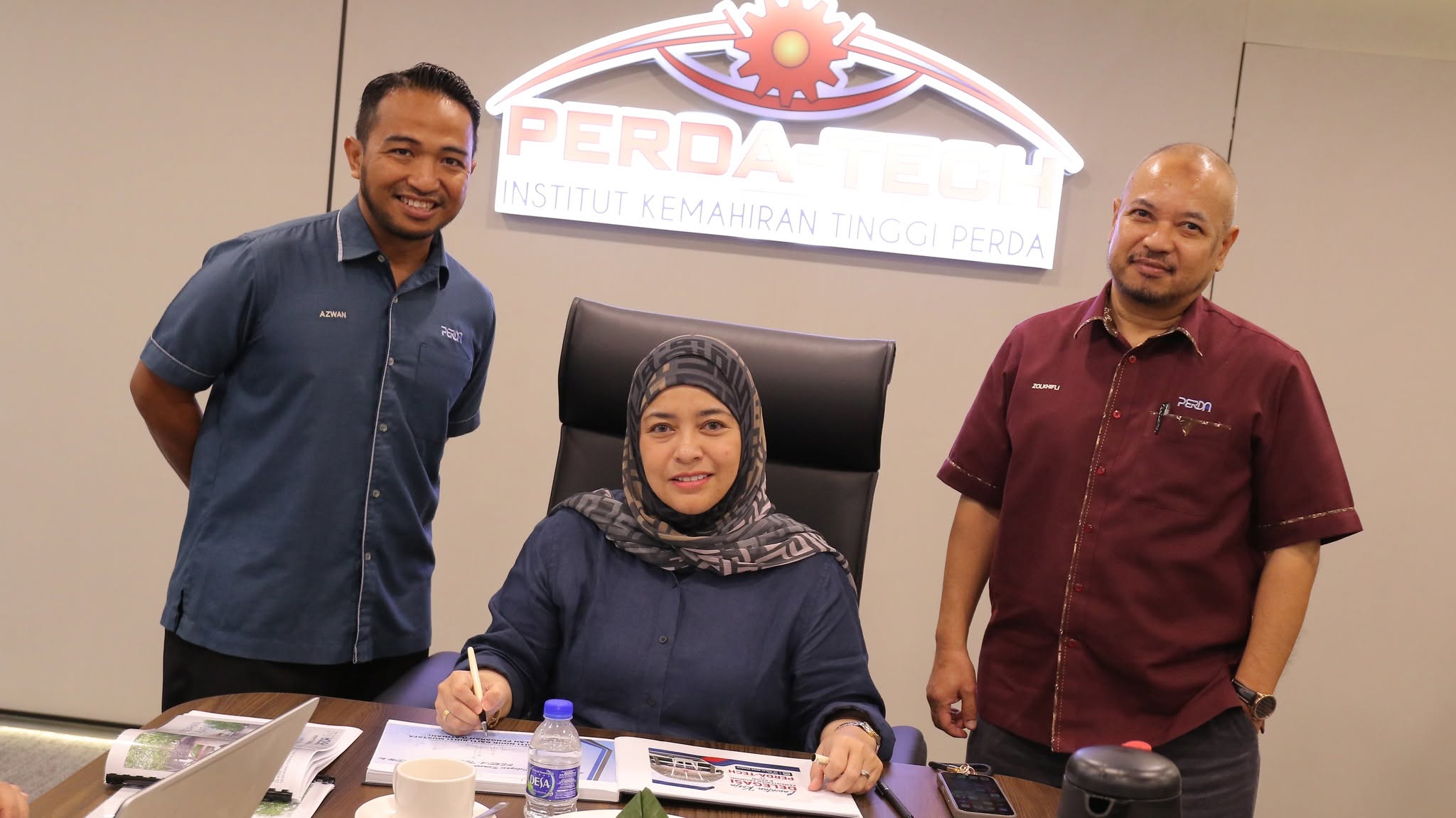 Lawatan Tapak KKDW dan Kementerian Ekonomi ke PERDA-TECH