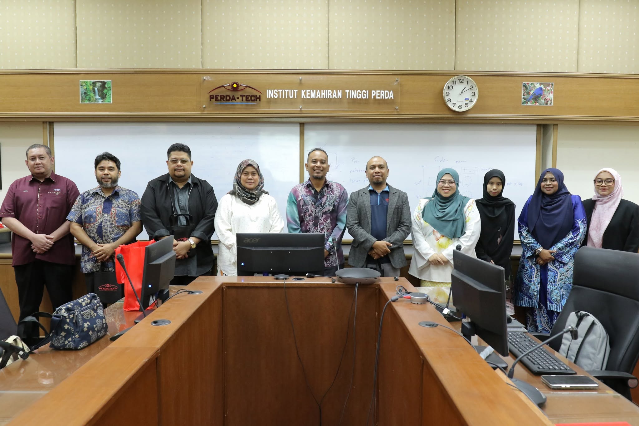 Perkongsian Pintar: PERDA-Tech X Asia e University (AeU)